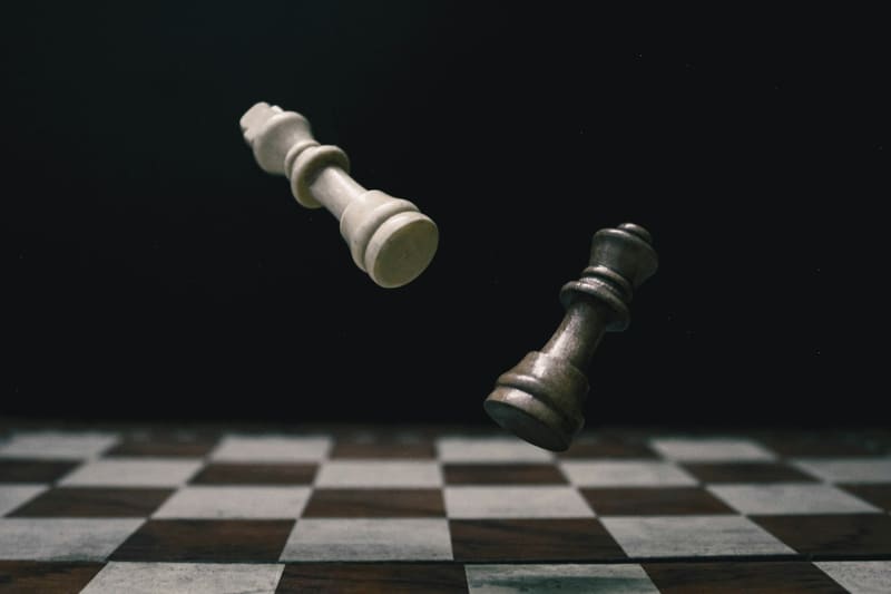 Roi et reine d’un jeu d’échecs
